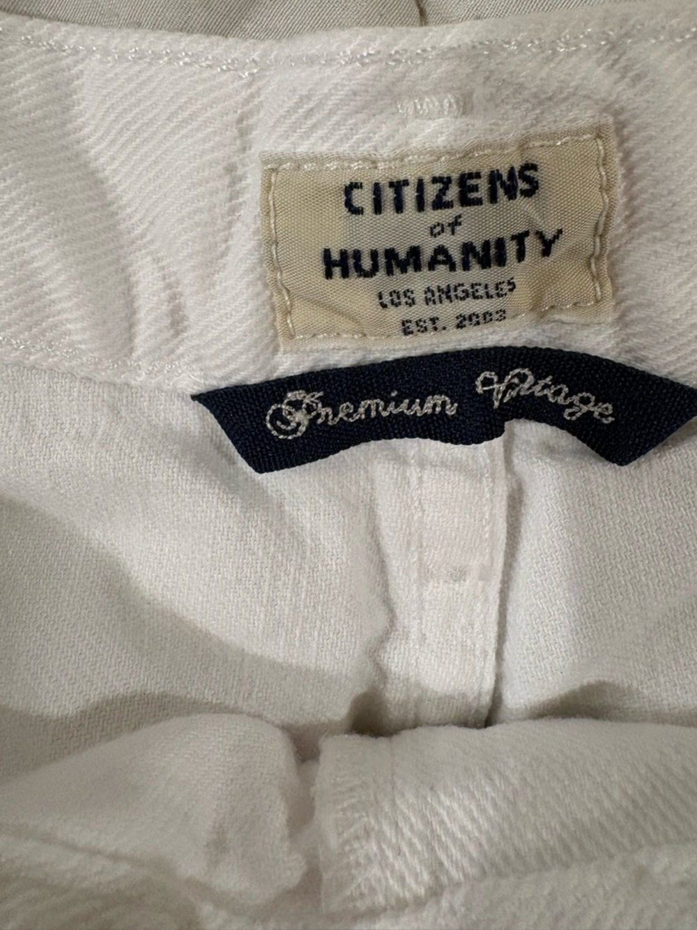 Citizens of Humanity Carey Shorts distressed sz 29 white - Picture 3 of 7